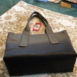 Brand new Vince Camuto Ombre Bag